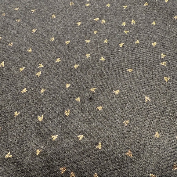 Oversized Gray Metallic Gold Heart Blanket Scarf Wrap Onesize - Picture 6 of 7